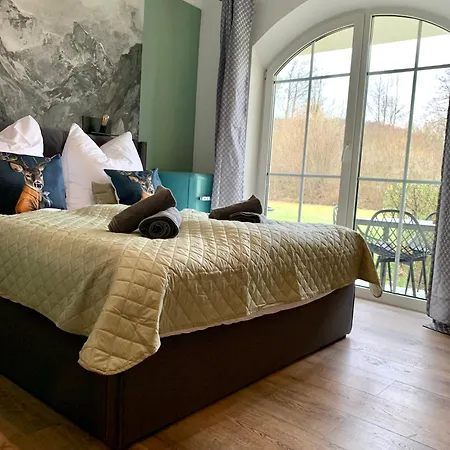 Apartment Lindners Hideaways - Gutshof Pine Retreat - In Villa - Terrasse - Garten Mit Rehgehege - Fruehstueck Verfuegbar - Sauna - Ski - Arber - Osser - 5 Pers *